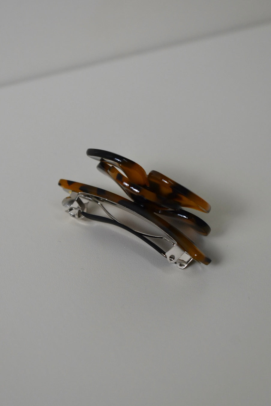 Bloom barette clip- Bruin