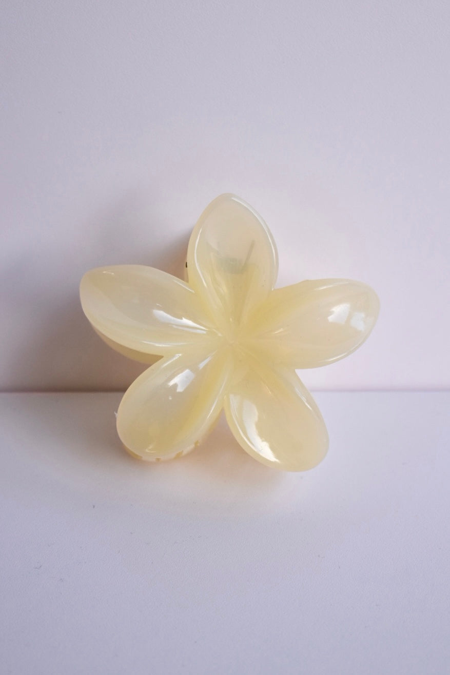 Bloom clip - Pale yellow