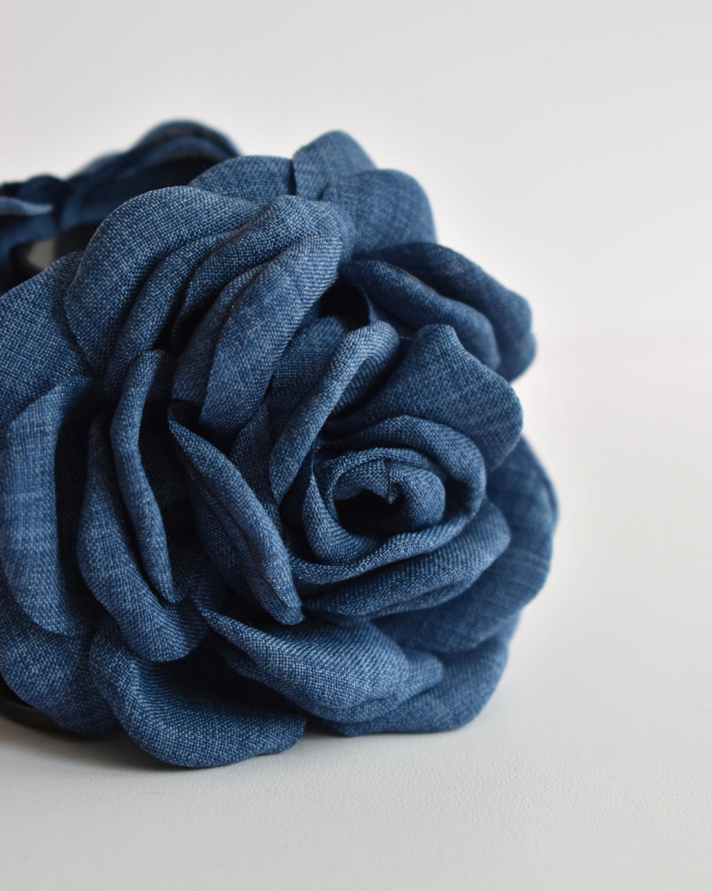 Big Rose haarclip - denim