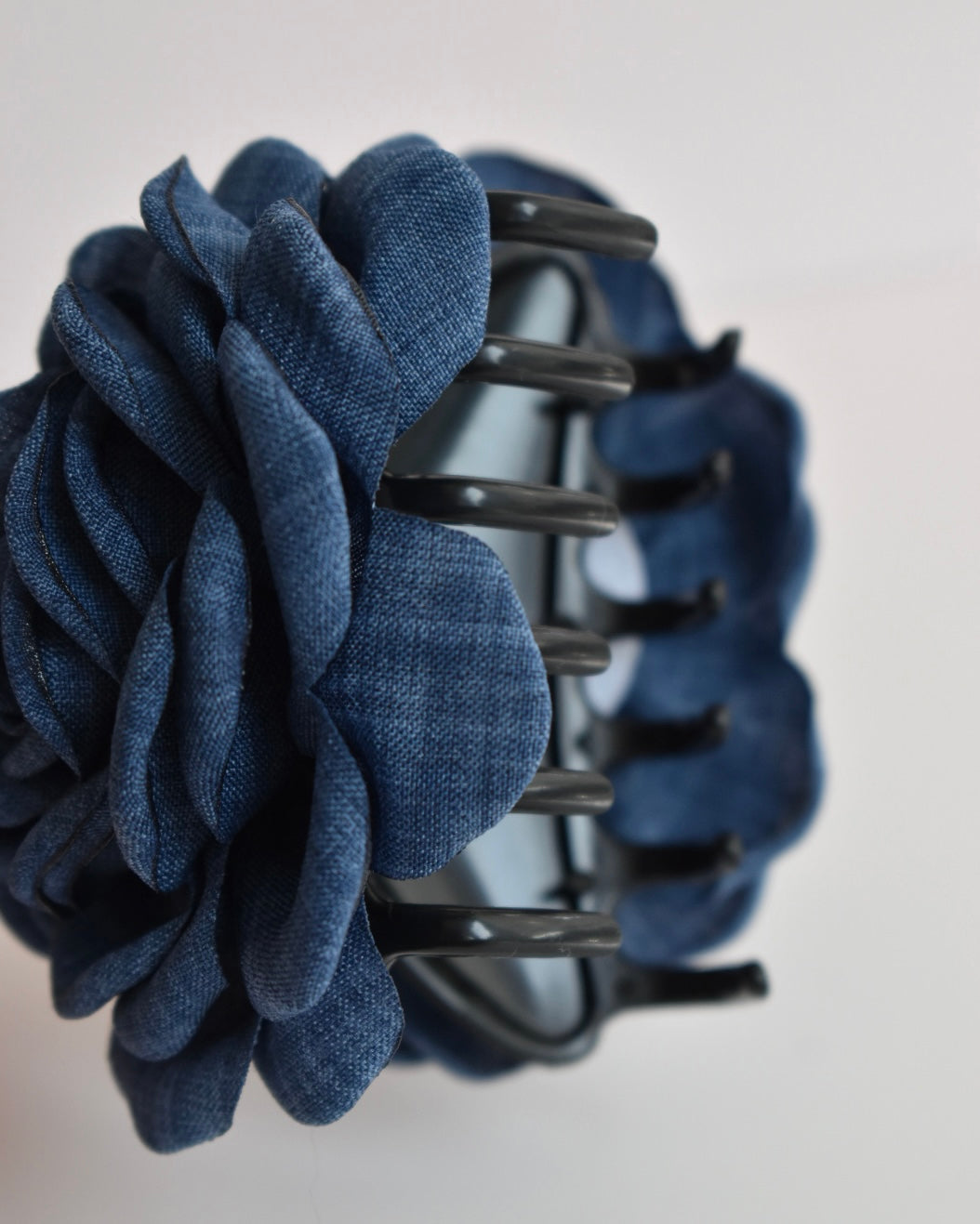 Big Rose haarclip - denim