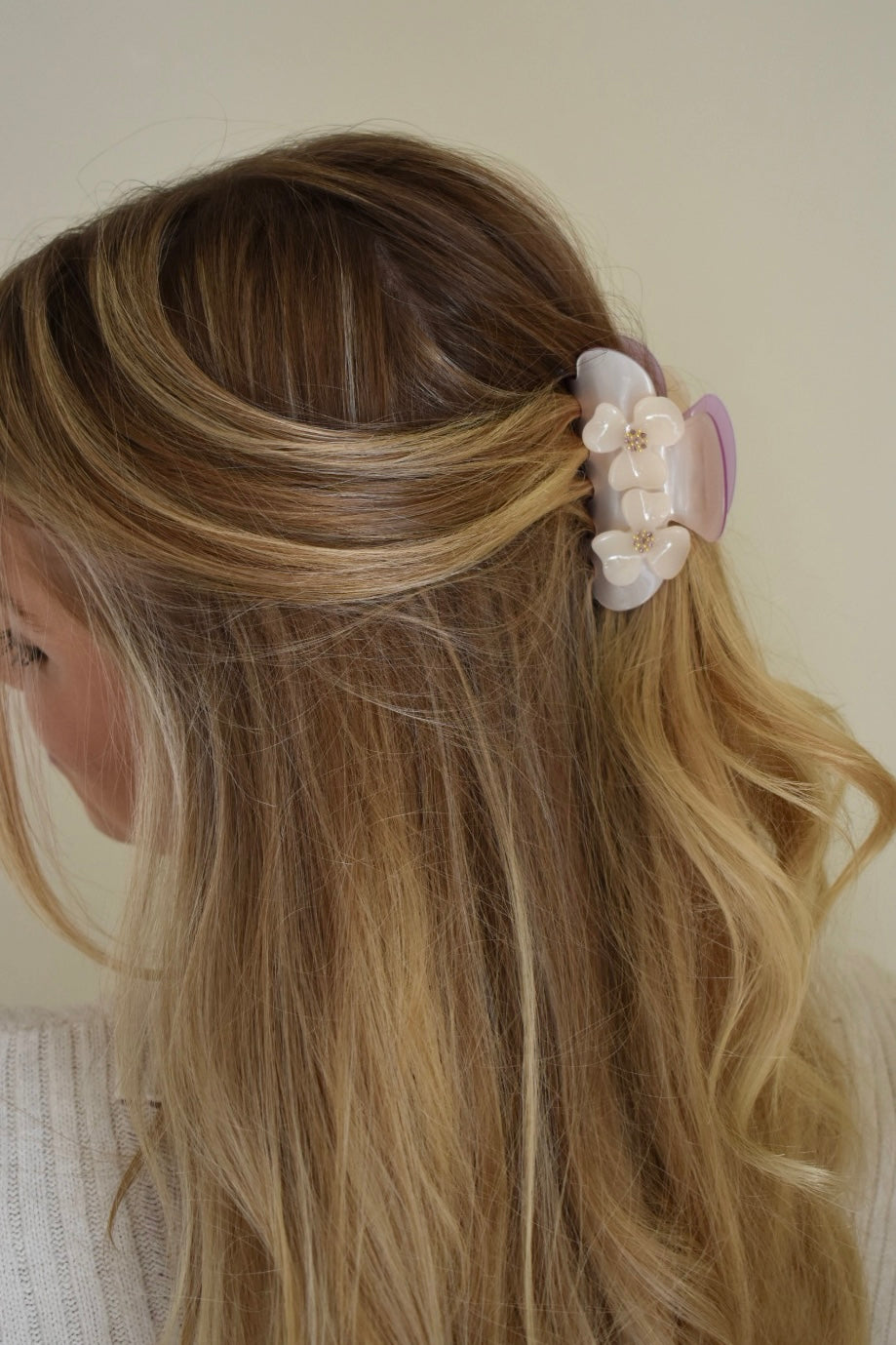 Poppy Clip (M) - Beige/lila