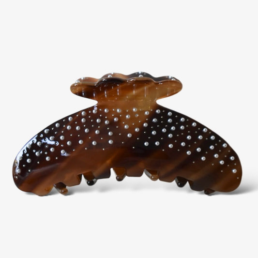 Bruine haarklem met witte parels – stevige acetaat clip voor dik en lang haar