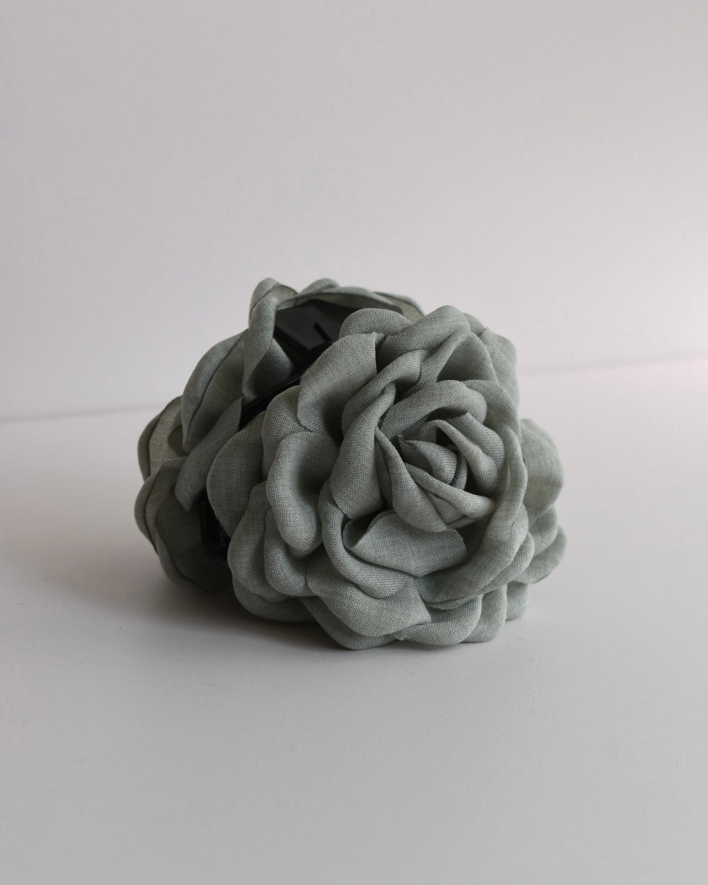 Big Rose haarclip - sage green