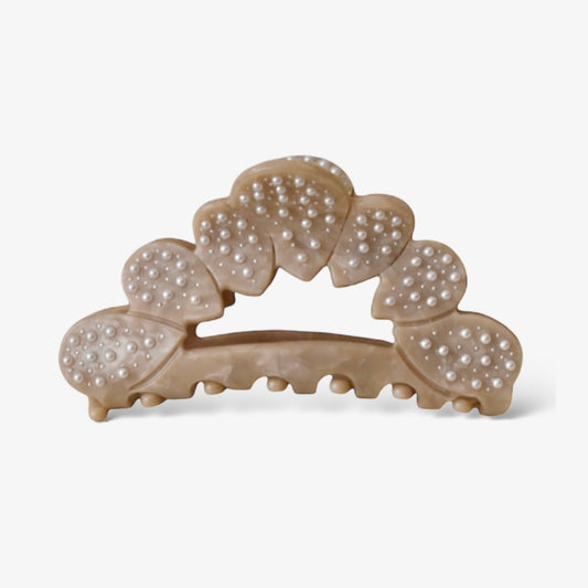 Beige haarklem met parels – compacte acetaat clip voor kort of dun haar